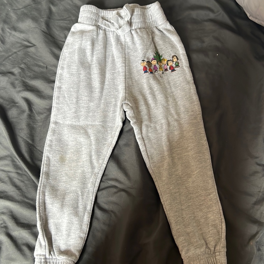 Peanuts joggers